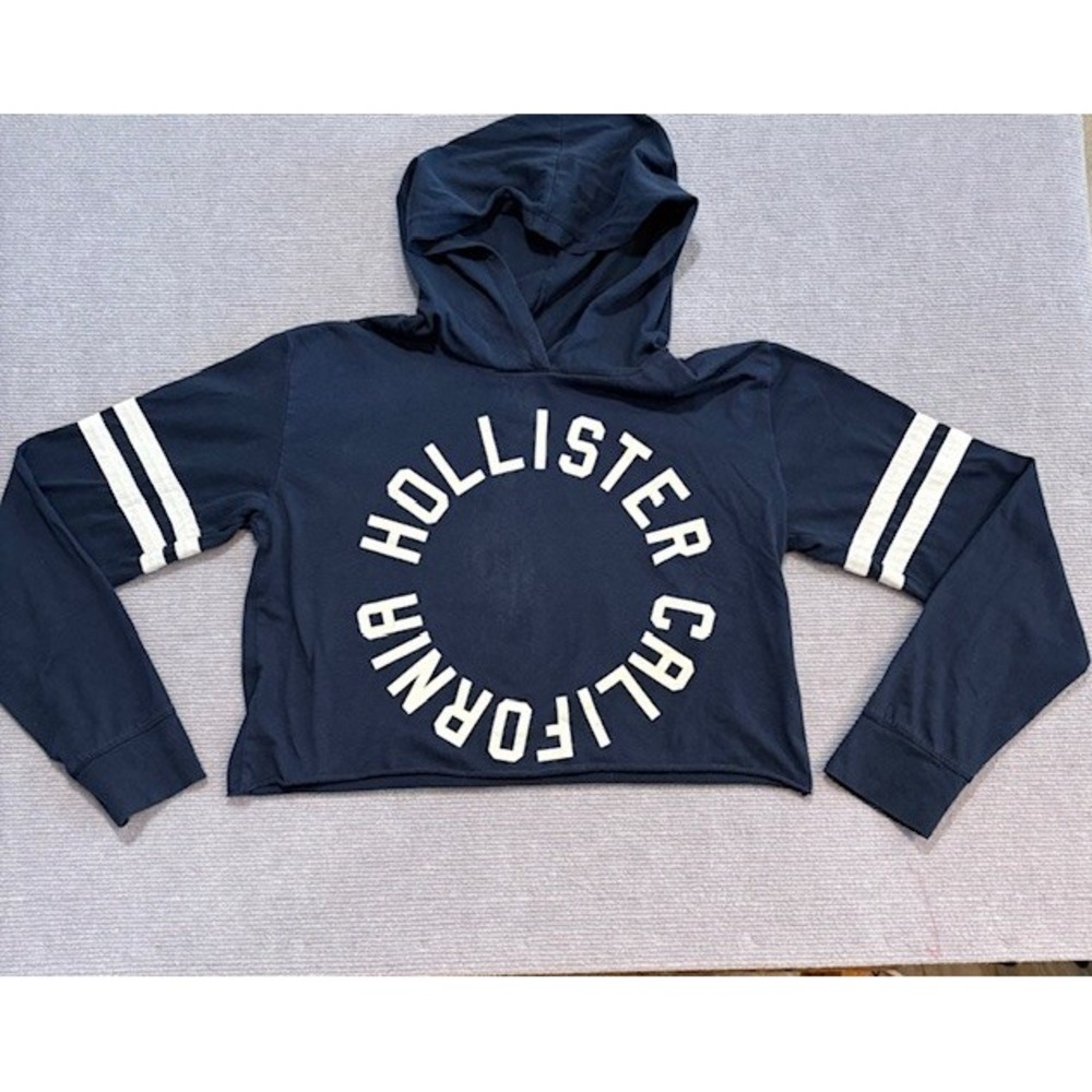 Hollister Youth Long Sleeve Crop Top Hoodie Size M